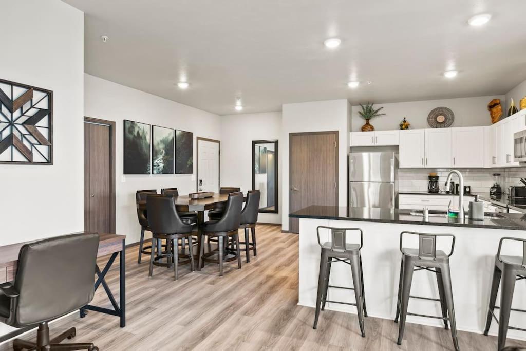 Spacious New 2 Bed 2 Bath Apt By Downtown Spokane Eksteriør billede