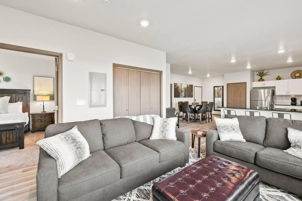 Spacious New 2 Bed 2 Bath Apt By Downtown Spokane Eksteriør billede