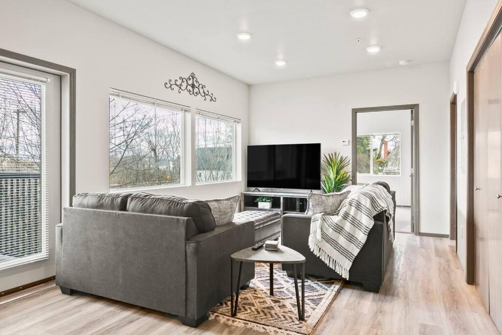 Spacious New 2 Bed 2 Bath Apt By Downtown Spokane Eksteriør billede