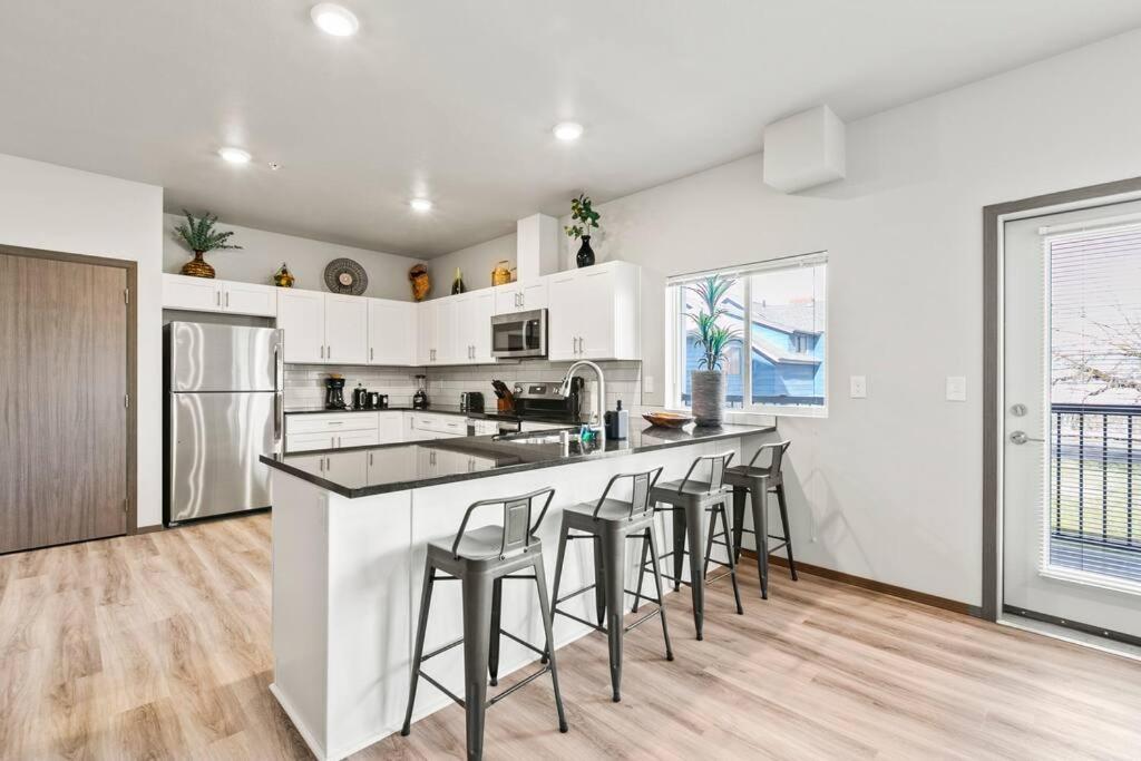 Spacious New 2 Bed 2 Bath Apt By Downtown Spokane Eksteriør billede