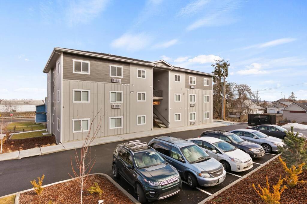 Spacious New 2 Bed 2 Bath Apt By Downtown Spokane Eksteriør billede